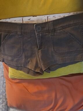 Hollister Khaki Brown  Women’s Cotton Short Y2K Vintage